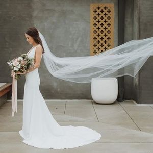 NWT Sara Gabriel Lauren Veil Pale Ivory 75"